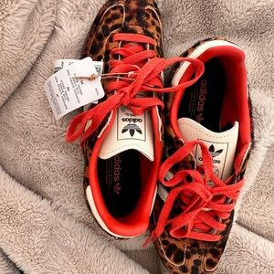 NWT Adidas Leopard Print Sambas